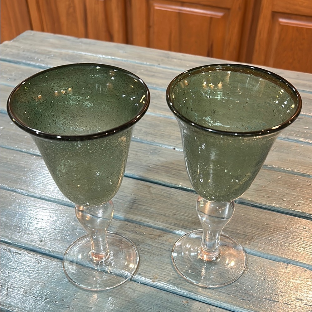 Green Seeded 12 oz. Glass Wine Goblet Clear Bubbled Stem, Set of 2, Replacements